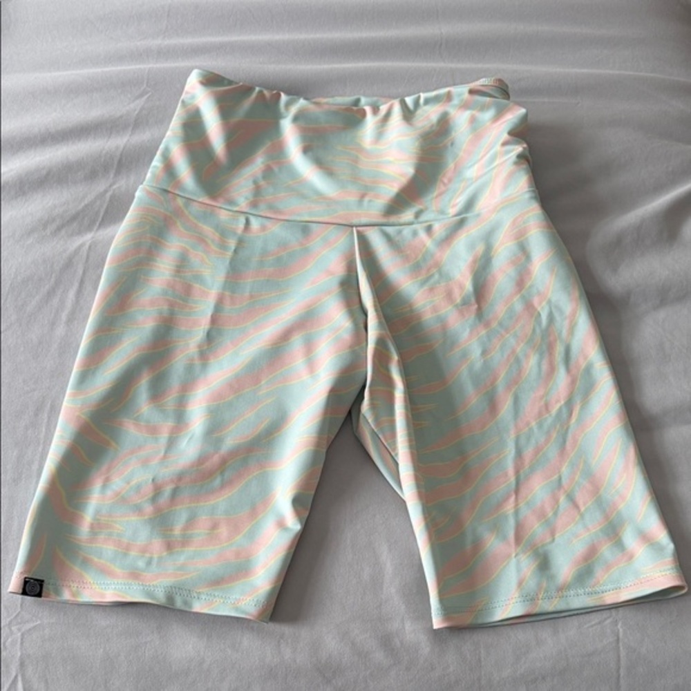 Onzie Pastel Zebra Pattern Bike Shorts